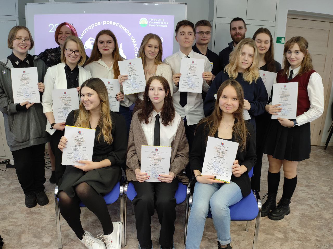 85A0CED3 C5E4 4D18 AF33 FE4AAE4B56F0